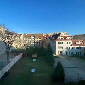 Skylark Cozy Apartman
